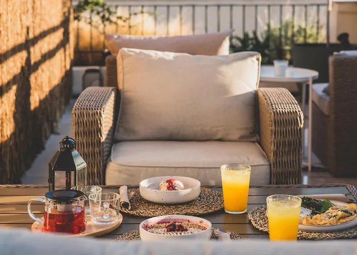 Luxury Apartment With Acropolis View Terrace And Jacuzzi In The Heart Of Athens - Living Stone Azurite
