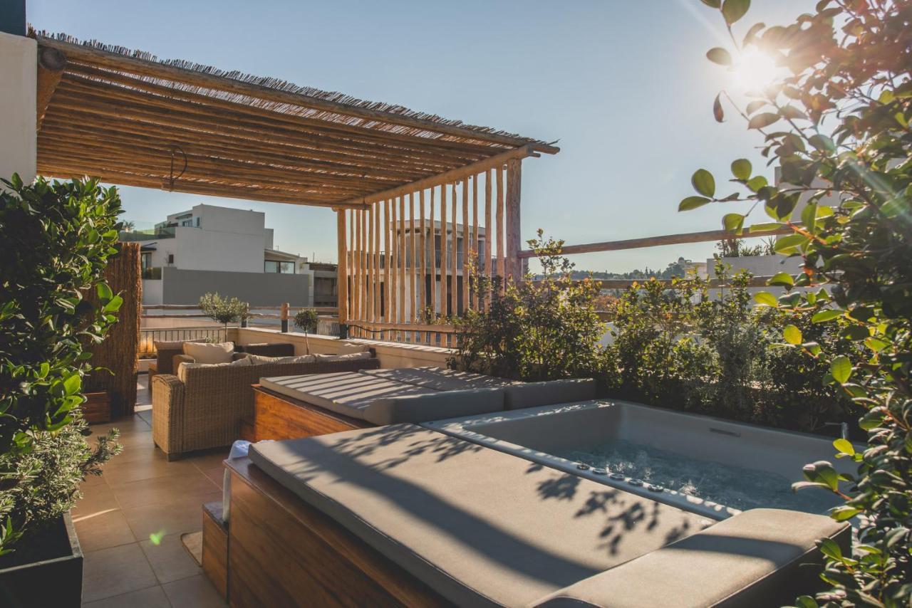 Apartment Living Stone Azurite: Luxury Acropolis-view With Jacuzzi