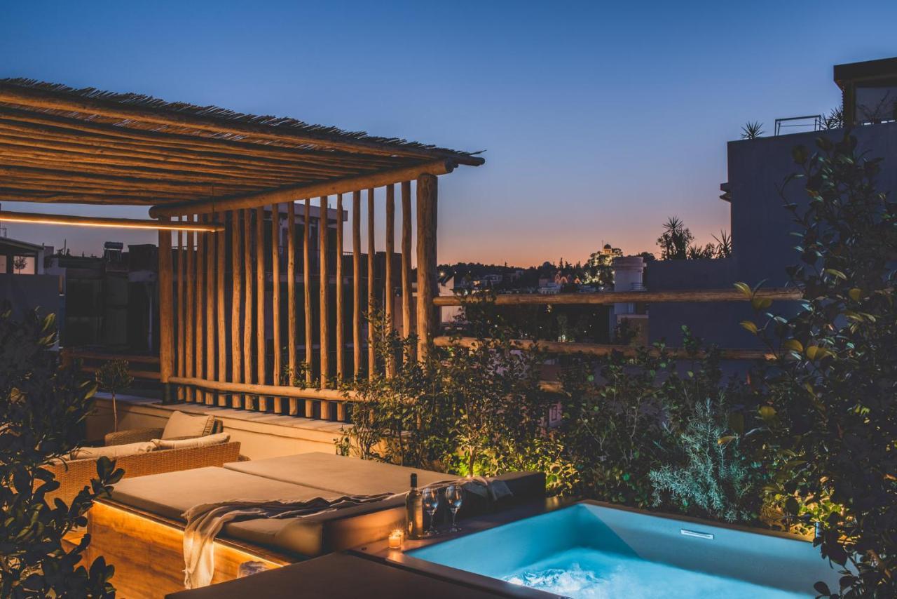 Apartment Living Stone Azurite: Luxury Acropolis-view With Jacuzzi